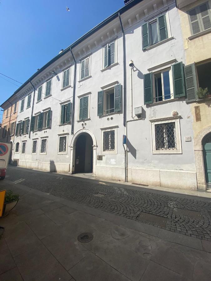 Intero Appartamento. San Giovanni Uno Brescia Exteriör bild